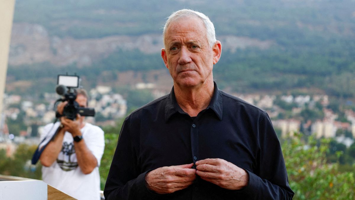 Člen izraelského válečného kabinetu Ganc se bez svolení Netanjahua vydal do USA